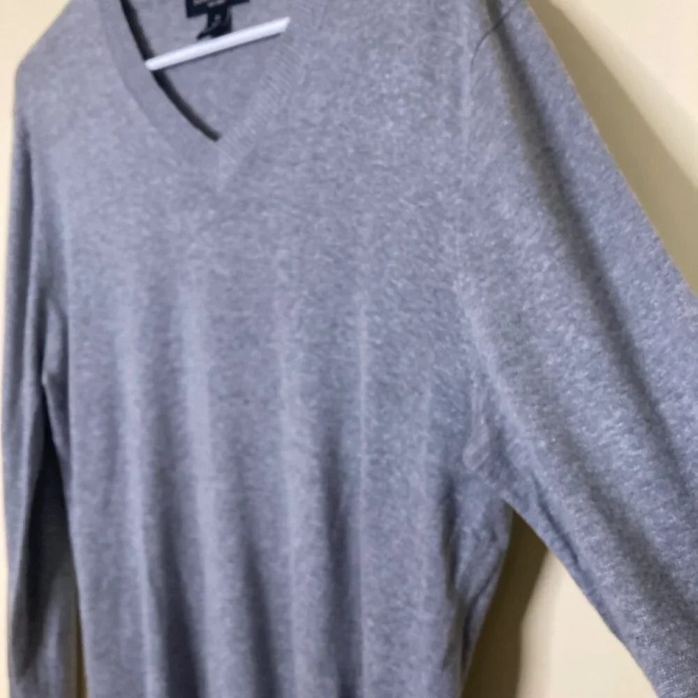 Banana Republic Sweater Mens Medium Silk Linen Gray Long Sleeve V-Neck Preppy
